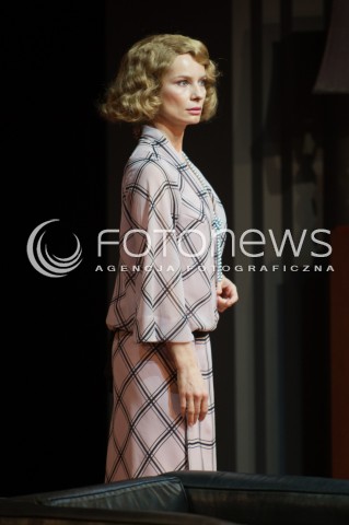  11.12.2014 WARSZAWA OCH TEATR<br />PROBA MEDIALNA UPADLE ANIOLY<br />N/Z MAGDALENA CIELECKA<br /> 