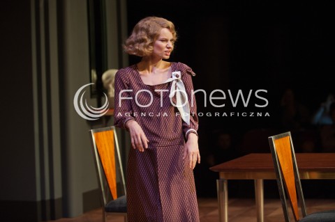  11.12.2014 WARSZAWA OCH TEATR<br />PROBA MEDIALNA UPADLE ANIOLY<br />N/Z MAGDALENA CIELECKA<br /> 