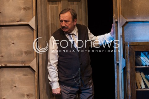  11.12.2014 WARSZAWA TEATR 6 PIETRO<br />PROBA MEDIALNA POLITYKA<br />N/Z KAZIMIERZ KACZOR<br /> 