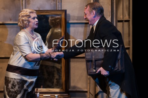  11.12.2014 WARSZAWA TEATR 6 PIETRO<br />PROBA MEDIALNA POLITYKA<br />N/Z SYLWESTER MACIEJEWSKI JOANNA ZOLKOWSKA<br /> 