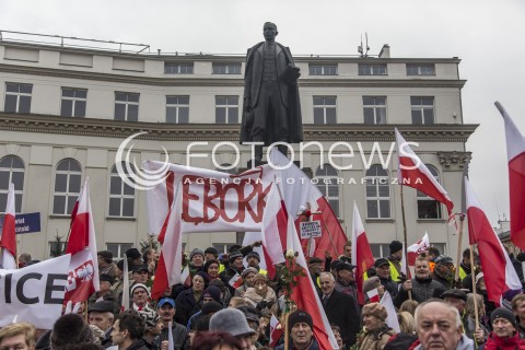  13.12.2014 WARSZAWA POLAND<br />MARSZ W OBRONIE DEMOKRACJI I WOLNOSCI MEDIOW <br />Z UDZIALEM PREZESA PIS JAROSLAWA KACZYNSKIEGO<br />N/Z UCZESTNICY<br /> 