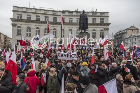  13.12.2014 WARSZAWA POLAND<br />MARSZ W OBRONIE DEMOKRACJI I WOLNOSCI MEDIOW <br />Z UDZIALEM PREZESA PIS JAROSLAWA KACZYNSKIEGO<br />N/Z UCZESTNICY<br /> 