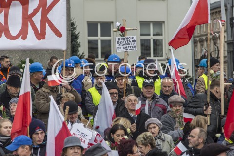  13.12.2014 WARSZAWA POLAND<br />MARSZ W OBRONIE DEMOKRACJI I WOLNOSCI MEDIOW <br />Z UDZIALEM PREZESA PIS JAROSLAWA KACZYNSKIEGO<br />N/Z UCZESTNICY<br /> 