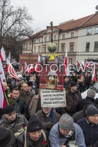  13.12.2014 WARSZAWA POLAND<br />MARSZ W OBRONIE DEMOKRACJI I WOLNOSCI MEDIOW <br />Z UDZIALEM PREZESA PIS JAROSLAWA KACZYNSKIEGO<br />N/Z UCZESTNICY<br /> 