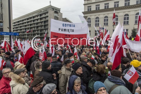  13.12.2014 WARSZAWA POLAND<br />MARSZ W OBRONIE DEMOKRACJI I WOLNOSCI MEDIOW <br />Z UDZIALEM PREZESA PIS JAROSLAWA KACZYNSKIEGO<br />N/Z UCZESTNICY<br /> 