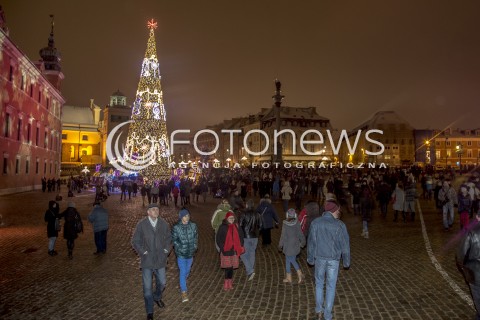  26.12.2014 WARSZAWA<br />ZDJECIE ILUSTRACYJNE<br />STAROWKA W WARSZAWIE<br />N/Z PLAC ZAMKOWY ZIMA<br /> 