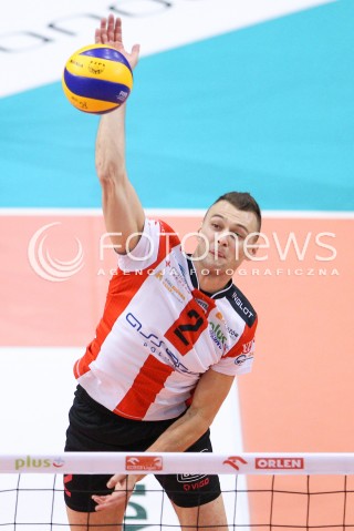  04.01.2015 RZESZOW <br />SIATKOWKA PLUS LIGA 2014/2015 MEN VOLLEYBALL POLAND POLISH PLUSLIGA LEAGUE SEASON 2014/2015 <br />MECZ ASSECO RESOVIA RZESZOW - ZAKSA KEDZIERZYN KOZLE<br />N/Z PAUL LOTMAN SYLWETKA ATAK<br /> 