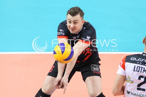 04.01.2015 RZESZOW <br />SIATKOWKA PLUS LIGA 2014/2015 MEN VOLLEYBALL POLAND POLISH PLUSLIGA LEAGUE SEASON 2014/2015 <br />MECZ ASSECO RESOVIA RZESZOW - ZAKSA KEDZIERZYN KOZLE<br />N/Z KRZYSZTOF IGNACZAK SYLWETKA <br /> 