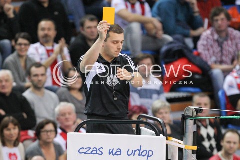  04.01.2015 RZESZOW <br />SIATKOWKA PLUS LIGA 2014/2015 MEN VOLLEYBALL POLAND POLISH PLUSLIGA LEAGUE SEASON 2014/2015 <br />MECZ ASSECO RESOVIA RZESZOW - ZAKSA KEDZIERZYN KOZLE<br />N/Z SEDZIA PAWEL BURKIEWICZ ZOLTA KARTKA DLA JURIJ GLADYR EMOCJE DYSKUSJE <br /> 