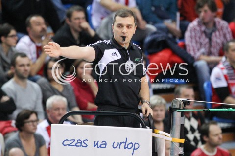  04.01.2015 RZESZOW <br />SIATKOWKA PLUS LIGA 2014/2015 MEN VOLLEYBALL POLAND POLISH PLUSLIGA LEAGUE SEASON 2014/2015 <br />MECZ ASSECO RESOVIA RZESZOW - ZAKSA KEDZIERZYN KOZLE<br />N/Z SEDZIA PAWEL BURKIEWICZ SYLWETKA <br /> 
