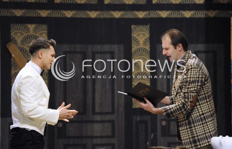  05.01.2015 WARSZAWA<br />PROBA MEDIALNA SPEKTAKLU CZLOWIEK DWOCH SZEFOW W TEATRZE KOMEDIA<br />N/Z RAFAL RUTKOWSKI MACIEJ RADEL<br /> 