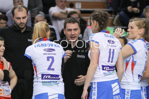  05.01.2015 RZESZOW<br />SIATKOWKA ORLEN LIGA 2014/2015 WOMEN VOLLEYBALL POLAND POLISH ORLENLIGA LEAGUE SEASON 2014/2015<br />MECZ DEVELOPRES SKYRES RZESZOW - IMPEL WROCLAW<br />N/Z MARCIN WOJTOWICZ - TRENER ( HEAD COACH ) SYLWETKA <br /> 
