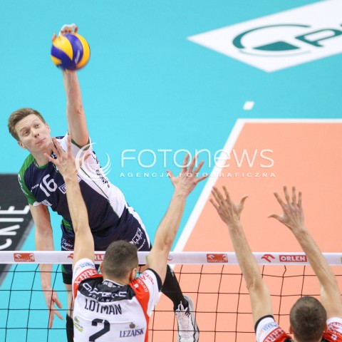  07.01.2015 RZESZOW <br />SIATKOWKA PUCHAR POLSKI SEZON 2014/2015 MEN VOLLEYBALL POLAND POLISH CUP SEASON 2014/2015  <br />MECZ ASSECO RESOVIA RZESZOW - AZS POLITECHNIKA WARSZAWSKA<br />N/Z PAWEL MIKOLAJCZAK <br /> 