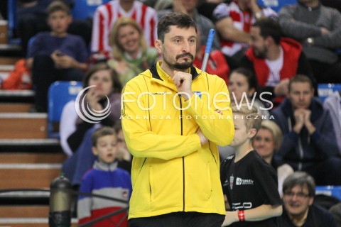  07.01.2015 RZESZOW <br />SIATKOWKA PUCHAR POLSKI SEZON 2014/2015 MEN VOLLEYBALL POLAND POLISH CUP SEASON 2014/2015  <br />MECZ ASSECO RESOVIA RZESZOW - AZS POLITECHNIKA WARSZAWSKA<br />N/Z JAKUB BEDNARUK - I TRENER ( HEAD COACH ) SYLWETKA <br /> 