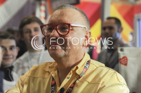  11.01.2015 WARSZAWA TVP2<br />23 FINAL WIELKIEJ ORKIESTRY SWIATECZNEJ POMOCY<br />N/Z JUREK OWSIAK JERZY<br /> 