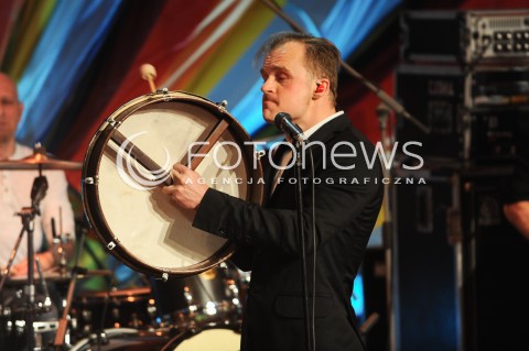  11.01.2015 WARSZAWA TVP2<br />23 FINAL WIELKIEJ ORKIESTRY SWIATECZNEJ POMOCY<br />N/Z PIOTR ROGUCKI<br /> 