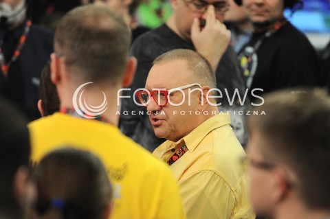  11.01.2015 WARSZAWA TVP2<br />23 FINAL WIELKIEJ ORKIESTRY SWIATECZNEJ POMOCY<br />N/Z JUREK OWSIAK JERZY<br /> 