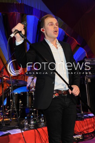  11.01.2015 WARSZAWA TVP2<br />23 FINAL WIELKIEJ ORKIESTRY SWIATECZNEJ POMOCY<br />N/Z PIOTR ROGUCKI<br /> 