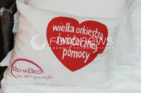  11.01.2015 WARSZAWA TVP2<br />23 FINAL WIELKIEJ ORKIESTRY SWIATECZNEJ POMOCY<br />N/Z ILUSTRANT PODUSZKA LOGO WOSP<br /> 