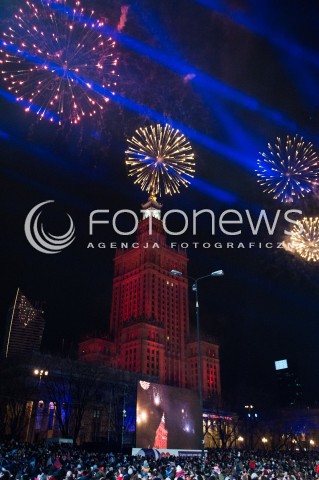  11.01.2015 WARSZAWA<br />23 FINAL WIELKIEJ ORKIESTRY SWIATECZNEJ POMOCY<br />N/Z FAJERWERKI SWIATELKO DO NIEBA PALAC KULTURY I NAUKI PKIN<br /> 