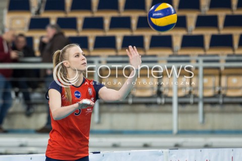  16.01.2015 LODZ SIATKOWKA ORLEN LIGA SEZON 2014/2015 VOLLEYBALL POLISH SEASON BEEF MASTER BUDOWLANI LODZ - AZS WSBIP KSZO OSTROWIEC SWIETOKRZYSKI N/Z JOANNA PACEK SYLWETKA  