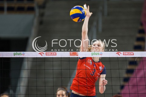  16.01.2015 LODZ SIATKOWKA ORLEN LIGA SEZON 2014/2015 VOLLEYBALL POLISH SEASON BEEF MASTER BUDOWLANI LODZ - AZS WSBIP KSZO OSTROWIEC SWIETOKRZYSKI N/Z JOANNA PACEK SYLWETKA  
