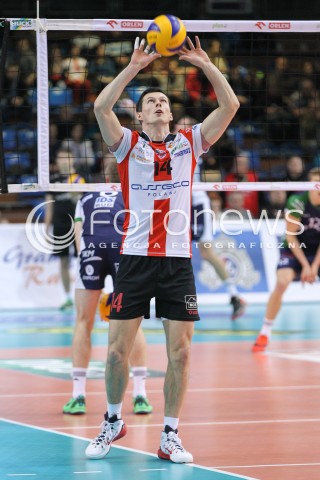  17.01.2015 RZESZOW<br />SIATKOWKA PLUSLIGA 2014/2015 MEN VOLLEYBALL POLAND POLISH PLUS LIGA LEAGUE SEASON 2014/2015<br />MECZ ASSECO RESOVIA - AZS POLITECHNIKA WARSZAWSKA<br />N/Z RAFAL BUSZEK SYLWETKA <br /> 