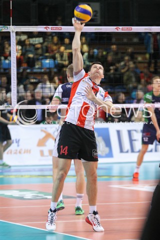  17.01.2015 RZESZOW<br />SIATKOWKA PLUSLIGA 2014/2015 MEN VOLLEYBALL POLAND POLISH PLUS LIGA LEAGUE SEASON 2014/2015<br />MECZ ASSECO RESOVIA - AZS POLITECHNIKA WARSZAWSKA<br />N/Z RAFAL BUSZEK SYLWETKA <br /> 