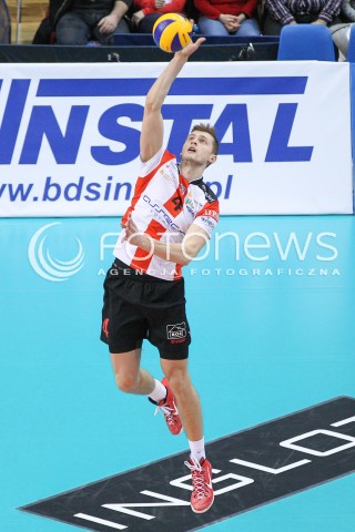  17.01.2015 RZESZOW<br />SIATKOWKA PLUSLIGA 2014/2015 MEN VOLLEYBALL POLAND POLISH PLUS LIGA LEAGUE SEASON 2014/2015<br />MECZ ASSECO RESOVIA - AZS POLITECHNIKA WARSZAWSKA<br />N/Z PIOTR NOWAKOWSKI SYLWETKA <br /> 