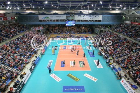  17.01.2015 RZESZOW<br />SIATKOWKA PLUSLIGA 2014/2015 MEN VOLLEYBALL POLAND POLISH PLUS LIGA LEAGUE SEASON 2014/2015<br />MECZ ASSECO RESOVIA - AZS POLITECHNIKA WARSZAWSKA<br />N/Z HALA PODPROMIE WIDOK VIEW PANORAMA TRYBUNY KIBICE BOISKO<br /> 