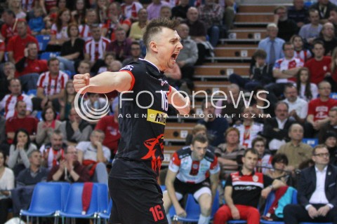  17.01.2015 RZESZOW<br />SIATKOWKA PLUSLIGA 2014/2015 MEN VOLLEYBALL POLAND POLISH PLUS LIGA LEAGUE SEASON 2014/2015<br />MECZ ASSECO RESOVIA - AZS POLITECHNIKA WARSZAWSKA<br />N/Z KRZYSZTOF IGNACZAK SYLWETKA RADOSC EMOCJE <br /> 