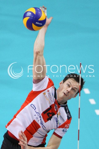  24.01.2015 RZESZOW<br />SIATKOWKA PLUSLIGA 2014/2015 MEN VOLLEYBALL POLAND POLISH PLUS LIGA LEAGUE SEASON 2014/2015<br />MECZ ASSECO RESOVIA - CERRAD CZARNI RADOM<br />N/Z RAFAL BUSZEK SYLWETKA ATAK<br /> 