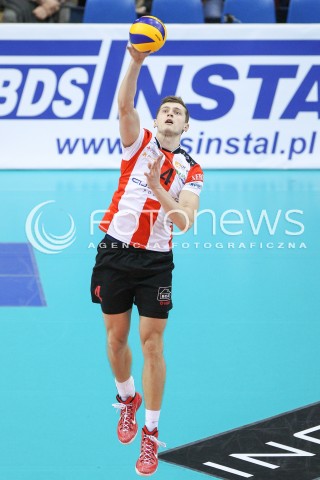  24.01.2015 RZESZOW<br />SIATKOWKA PLUSLIGA 2014/2015 MEN VOLLEYBALL POLAND POLISH PLUS LIGA LEAGUE SEASON 2014/2015<br />MECZ ASSECO RESOVIA - CERRAD CZARNI RADOM<br />N/Z PIOTR NOWAKOWSKI SYLWETKA <br /> 