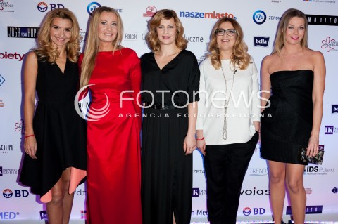  03.02.2015 WARSZAWA TEATR KAMIENICA<br />GALA FINALOWA KAMPANII PIEKNA BO ZDROWA<br />N/Z JOANNA KORONIEWSKA AGNIESZKA WARCHULSKA TAMARA ARCIUCH KATARZYNA KWIATKOWSKA<br /> 