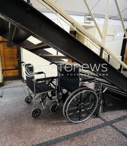  07.02.2015 WARSZAWA <br />DZIEN OTWARTY W ARESZCIE SLEDCZYM<br />N/Z WOZKI INWALIDZKIE<br /> 