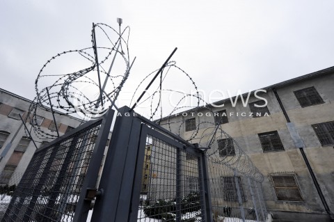  07.02.2015 WARSZAWA <br />DZIEN OTWARTY W ARESZCIE SLEDCZYM<br />N/Z ZABUDOWANIA ARESZTU OGRODZONE DRUTEM KOLCZASTYM<br /> 
