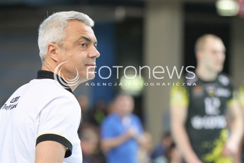  07.02.2015 RZESZOW <br />SIATKOWKA PLUS LIGA 2014/2015 MEN VOLLEYBALL POLAND POLISH PLUSLIGA LEAGUE SEASON 2014/2015<br />MECZ ASSECO RESOVIA RZESZOW - LOTOS TREFL GDANSK<br />N/Z ANDREA ANASTASI - I TRENER ( HEAD COACH ) SYLWETKA <br /> 