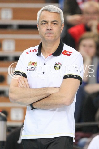  07.02.2015 RZESZOW <br />SIATKOWKA PLUS LIGA 2014/2015 MEN VOLLEYBALL POLAND POLISH PLUSLIGA LEAGUE SEASON 2014/2015<br />MECZ ASSECO RESOVIA RZESZOW - LOTOS TREFL GDANSK<br />N/Z ANDREA ANASTASI - I TRENER ( HEAD COACH ) SYLWETKA <br /> 