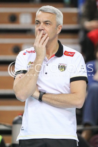  07.02.2015 RZESZOW <br />SIATKOWKA PLUS LIGA 2014/2015 MEN VOLLEYBALL POLAND POLISH PLUSLIGA LEAGUE SEASON 2014/2015<br />MECZ ASSECO RESOVIA RZESZOW - LOTOS TREFL GDANSK<br />N/Z ANDREA ANASTASI - I TRENER ( HEAD COACH ) SYLWETKA <br /> 