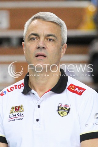  07.02.2015 RZESZOW <br />SIATKOWKA PLUS LIGA 2014/2015 MEN VOLLEYBALL POLAND POLISH PLUSLIGA LEAGUE SEASON 2014/2015<br />MECZ ASSECO RESOVIA RZESZOW - LOTOS TREFL GDANSK<br />N/Z ANDREA ANASTASI - I TRENER ( HEAD COACH ) SYLWETKA GLOWKA PORTRET <br /> 