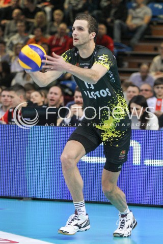  07.02.2015 RZESZOW <br />SIATKOWKA PLUS LIGA 2014/2015 MEN VOLLEYBALL POLAND POLISH PLUSLIGA LEAGUE SEASON 2014/2015<br />MECZ ASSECO RESOVIA RZESZOW - LOTOS TREFL GDANSK<br />N/Z MATEUSZ MIKA SYLWETKA <br /> 