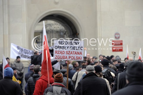  11.02.2015 WARSZAWA <br />PROTEST ROLNIKOW<br />N/Z PROSTESTUJACY<br /> 