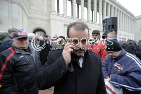  11.02.2015 WARSZAWA <br />PROTEST ROLNIKOW<br />N/Z SLAWOMIR IZDEBSKI<br /> 