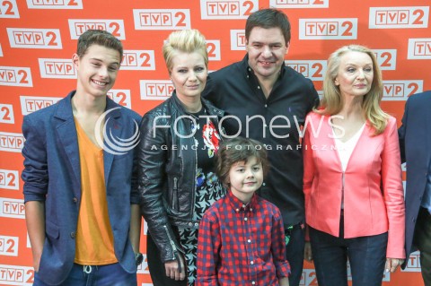  13.02.2015 WARSZAWA <br />KONFERENCJA PRASOWA SERIALU RODZINKA.PL<br />N/Z MATEUSZ PAWLOWSKI MICHAL GRUDZINSKI HALINA SKOCZYNSKA TOMASZ KAROLAK MALGORZATA KOZUCHOWSKA ADAM ZDROJKOWSKI<br /> 
