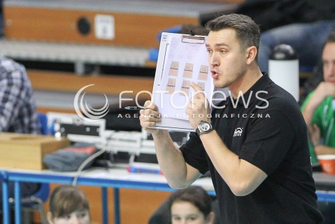  15.02.2015 RZESZOW<br />SIATKOWKA ORLEN LIGA 2014/2015 WOMEN VOLLEYBALL POLAND POLISH ORLENLIGA LEAGUE SEASON 2014/2015<br />MECZ DEVELOPRES SKYRES RZESZOW - BKS ALUPROF BIELSKO BIALA<br />N/Z MARIUSZ WIKTOROWICZ - TRENER ( HEAD COACH ) SYLWETKA <br /> 
