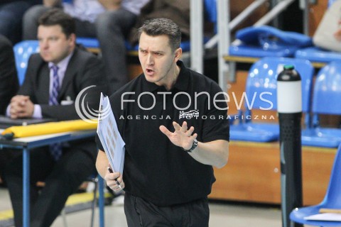  15.02.2015 RZESZOW<br />SIATKOWKA ORLEN LIGA 2014/2015 WOMEN VOLLEYBALL POLAND POLISH ORLENLIGA LEAGUE SEASON 2014/2015<br />MECZ DEVELOPRES SKYRES RZESZOW - BKS ALUPROF BIELSKO BIALA<br />N/Z MARIUSZ WIKTOROWICZ - TRENER ( HEAD COACH ) SYLWETKA <br /> 