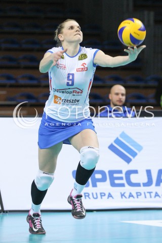  15.02.2015 RZESZOW<br />SIATKOWKA ORLEN LIGA 2014/2015 WOMEN VOLLEYBALL POLAND POLISH ORLENLIGA LEAGUE SEASON 2014/2015<br />MECZ DEVELOPRES SKYRES RZESZOW - BKS ALUPROF BIELSKO BIALA<br />N/Z PAULA SZEREMETA SYLWETKA <br /> 