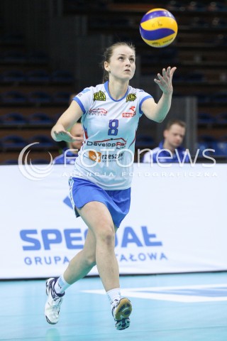  15.02.2015 RZESZOW<br />SIATKOWKA ORLEN LIGA 2014/2015 WOMEN VOLLEYBALL POLAND POLISH ORLENLIGA LEAGUE SEASON 2014/2015<br />MECZ DEVELOPRES SKYRES RZESZOW - BKS ALUPROF BIELSKO BIALA<br />N/Z ADRIANNA BUDZON SYLWETKA <br /> 