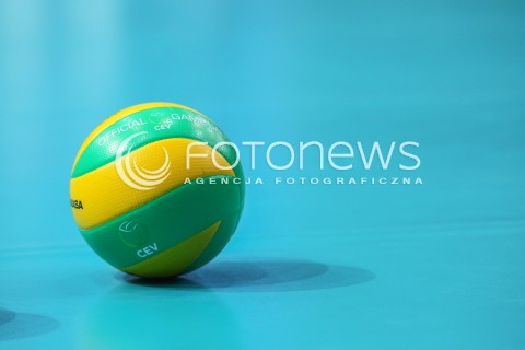  18.02.2015 RZESZOW POLAND<br />SIATKOWKA LIGA MISTRZOW MEN CEV VOLLEYBALL CHAMPIONS LEAGUE 2014/2015 <br />MATCH ASSECO RESOVIA RZESZOW - VFB FRIEDRICHSHAFEN<br />N/Z OFICJALNA PILKA CEV LIGI MISTRZOW ZIELONA MIKASA ZDJECIE ILUSTRACYJNE ILUSTRANT<br /> 