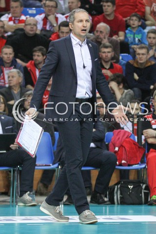  18.02.2015 RZESZOW POLAND<br />SIATKOWKA LIGA MISTRZOW MEN CEV VOLLEYBALL CHAMPIONS LEAGUE 2014/2015 <br />MATCH ASSECO RESOVIA RZESZOW - VFB FRIEDRICHSHAFEN<br />N/Z ANDRZEJ KOWAL - TRENER ( HEAD COACH ) SYLWETKA <br /> 